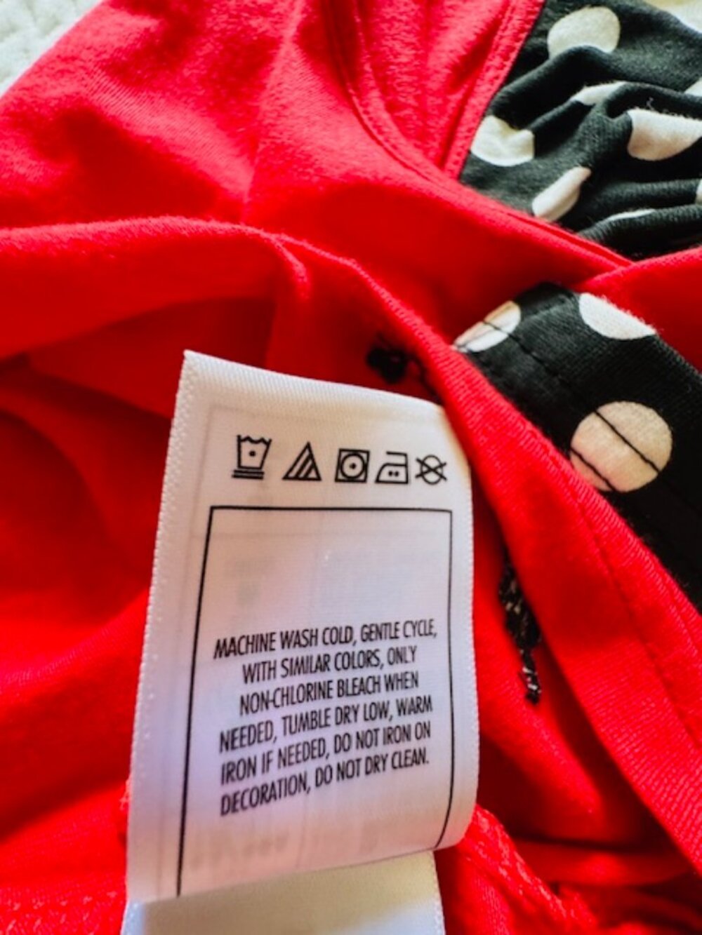 NWT Disney Parks Minnie Mouse Red Tank Top Back Bows Sz S - Picture 6 of 6